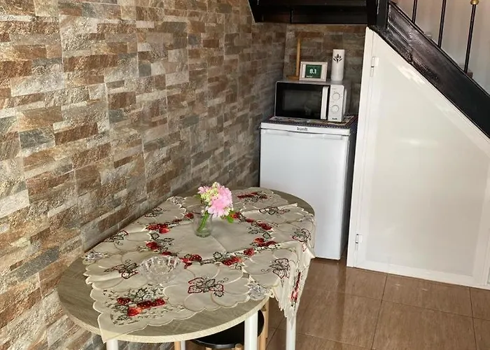 Slice Of Ponta Do Sol - 2 * Canhas